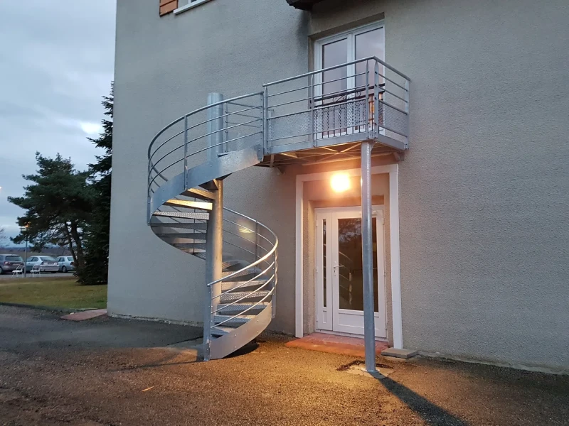 Escalier hélicoïdal de secours à Toulouse